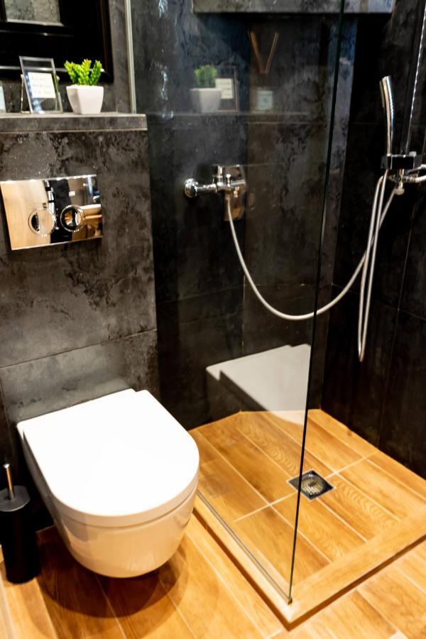 Cozy Modern Apartment Inside The City Center Thessaloniki Exterior foto