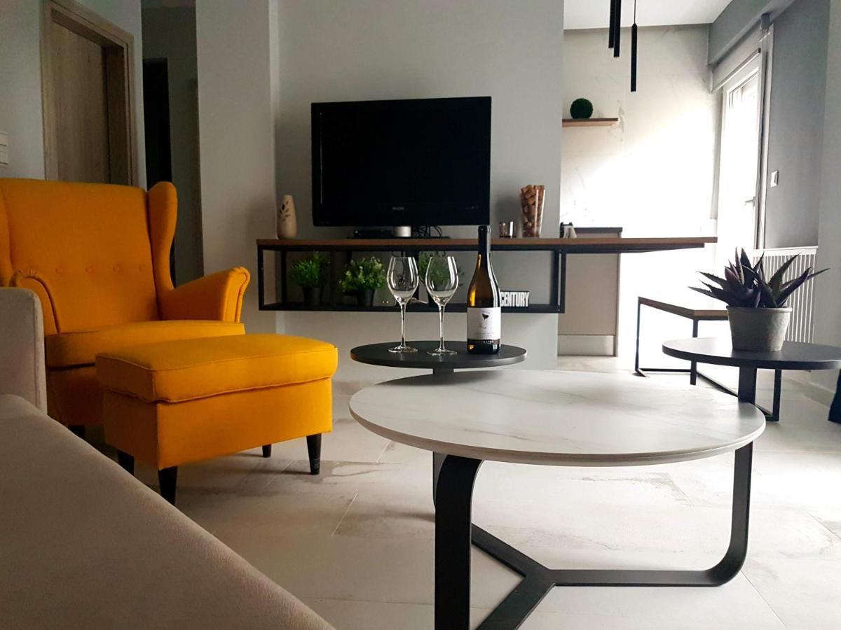 Cozy Modern Apartment Inside The City Center Thessaloniki Exterior foto