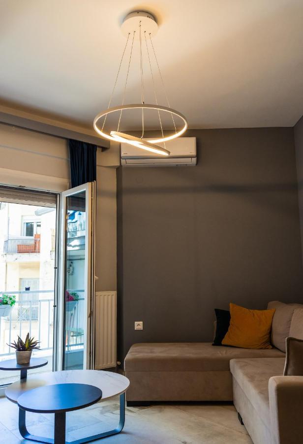 Cozy Modern Apartment Inside The City Center Thessaloniki Exterior foto