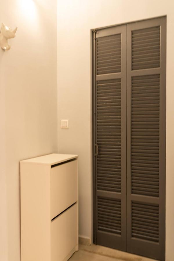 Cozy Modern Apartment Inside The City Center Thessaloniki Exterior foto
